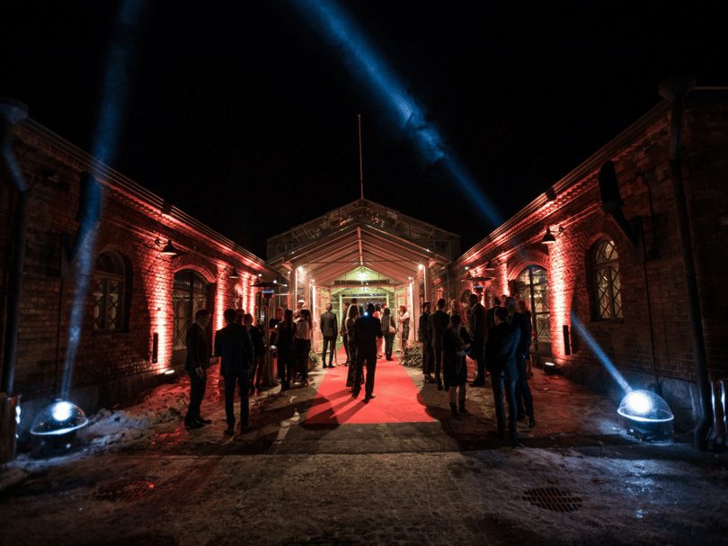 Strategia mielessä myös juhlan hetkellä.png